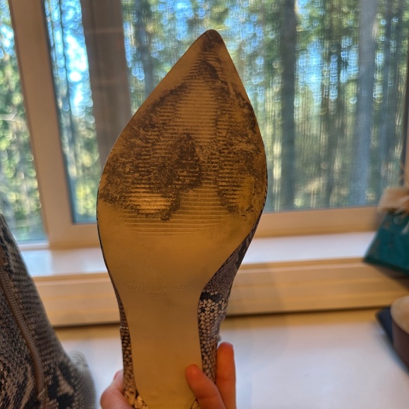 Steve Madden snake skin ankle booties! Perfect for any season 💃 - Picture 8 of 8